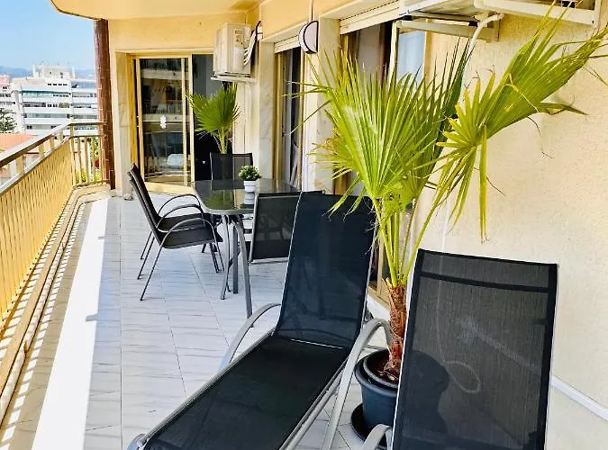 Playa Dona Sofia Bella Апартаменты *